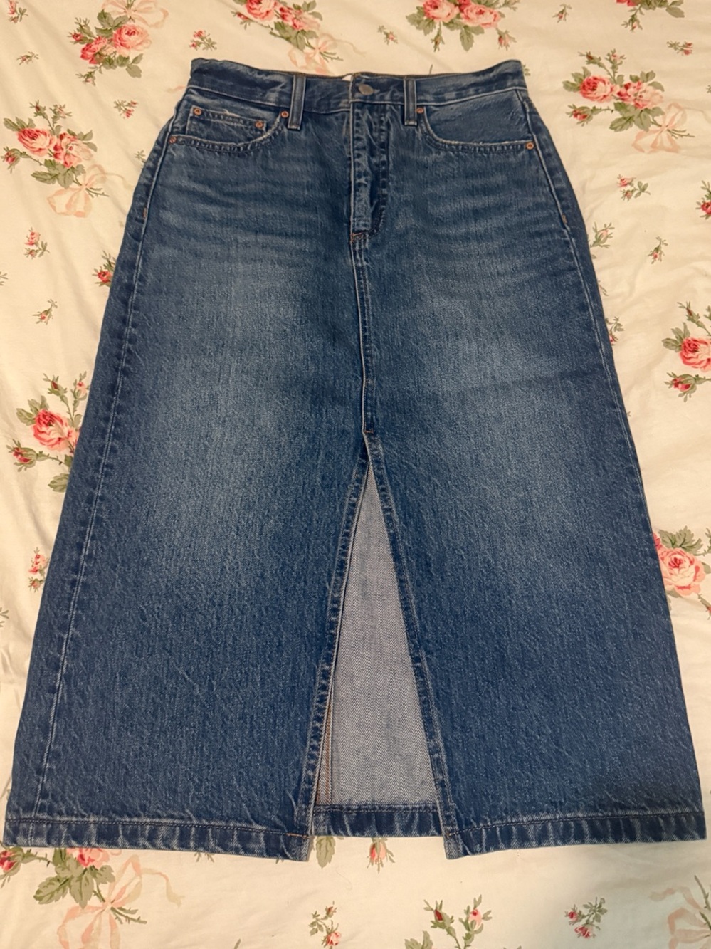 Denim Forum The ’90s Halle Denim Midi Skirt